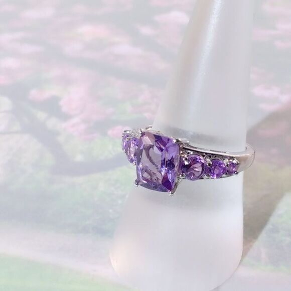 African Amethyst Ring Sterling Silver Size 9-1/4 - Picture 7 of 9